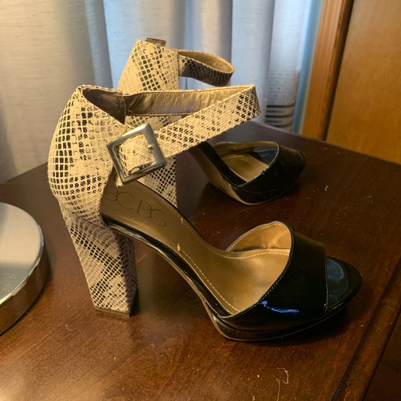 BCBG patent/python heels - Picture 4 of 7